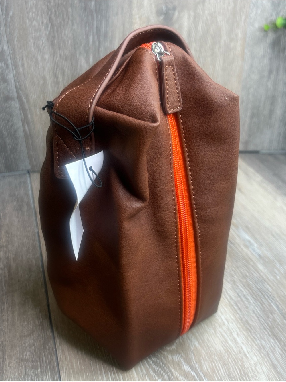 Saks Fifth Avenue Toiletry Bag (NWT) - Picture 6 of 10